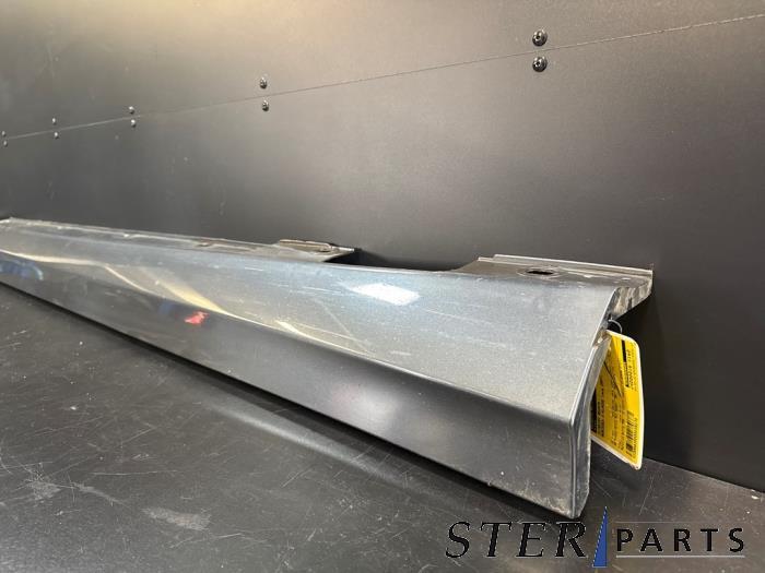 Zijskirt rechts van een Mercedes C-Klasse (755), Gebruikt, -, Ophalen of Verzenden, -