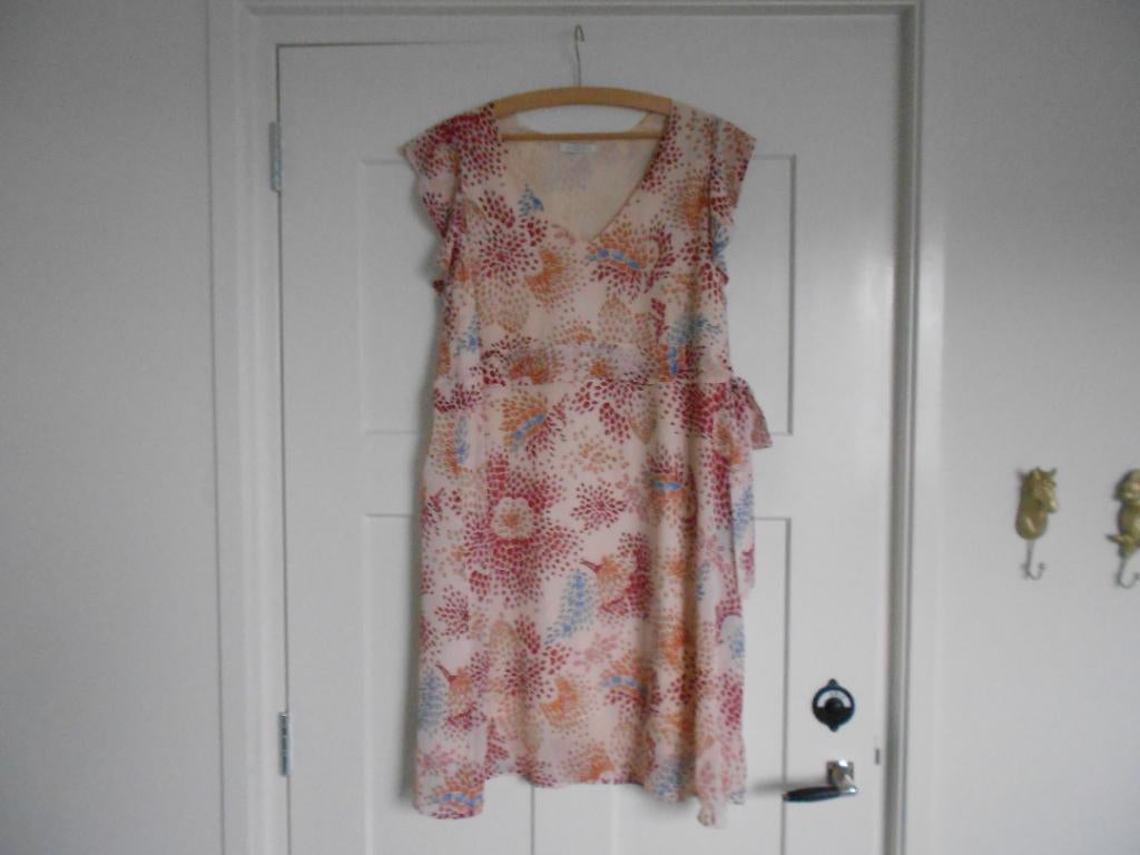 Mooi, luchtige jurkje van Luckylu, maat 46., Maat 46/48 (XL) of groter, Ophalen of Verzenden, Zo goed als nieuw, Knielengte