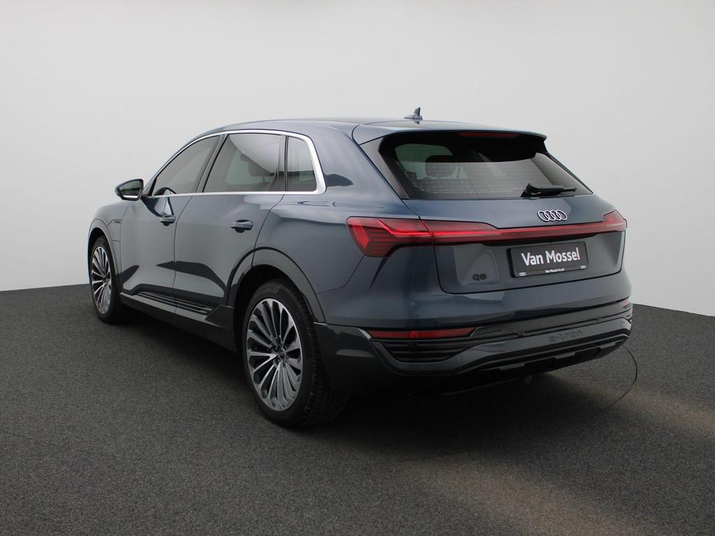 Audi Q8 e-tron 55 Quattro Advanced | TREKHAAK | B&O AUDIO |, Auto's, Audi, 12 maanden, Stof, Zwart, Blauw