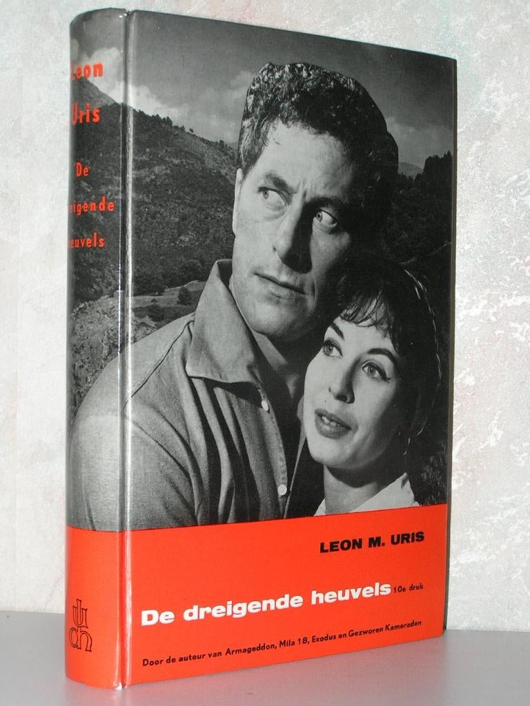 Leon Uris - De dreigende heuvels (gebonden printcover), Boeken, Ophalen of Verzenden, Zo goed als nieuw