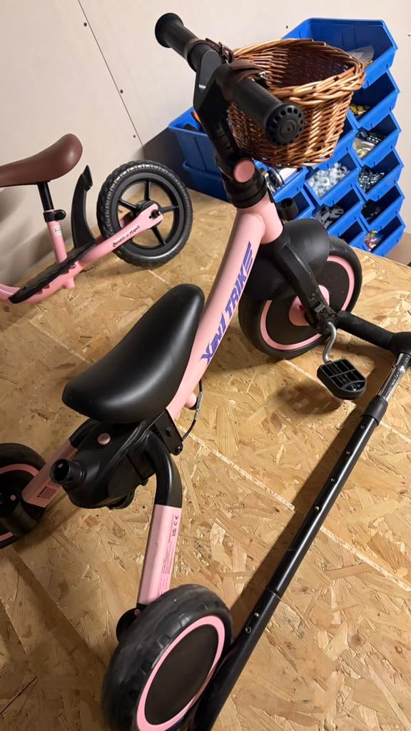 Born Lucky Loopfiets Trike Roze, Ophalen, Zo goed als nieuw