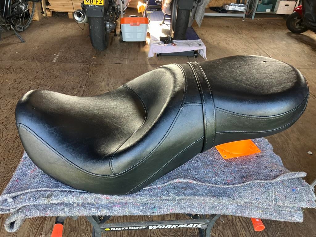 Zadel HD Dyna 2012, Motoren, Onderdelen | Harley-Davidson, Ophalen of Verzenden