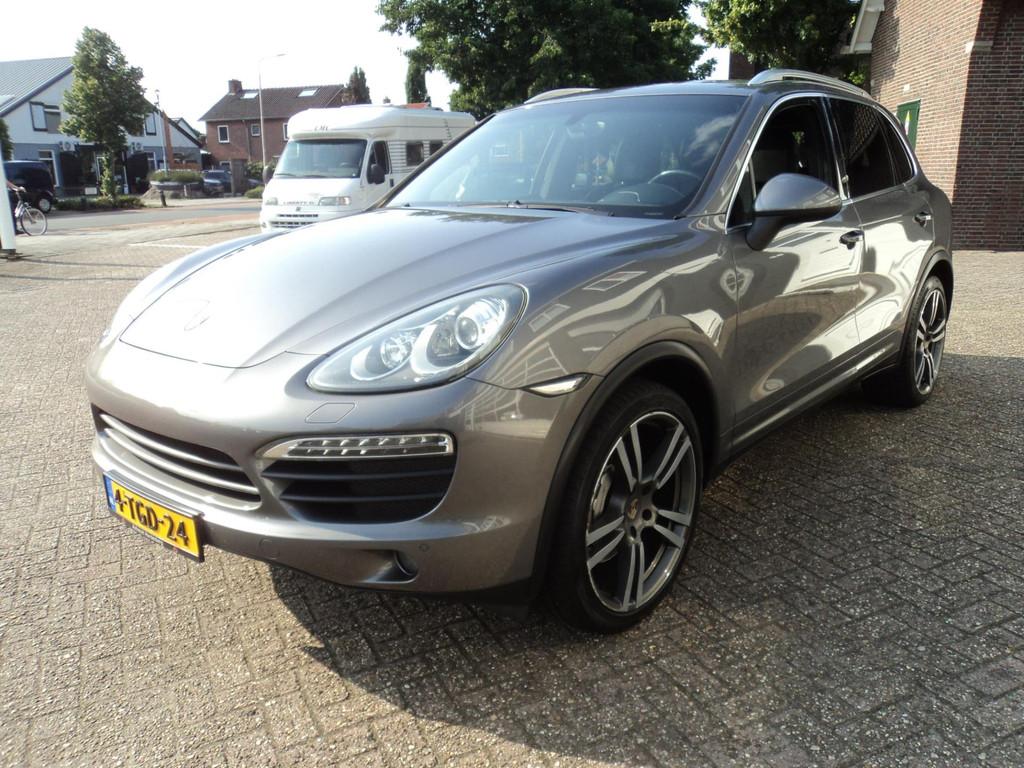 Porsche Cayenne 4.8 S Akrapovic Uitlaat Stoelverwarming V+A, Auto's, Automaat, Startonderbreker, Gebruikt, 138 €/maand