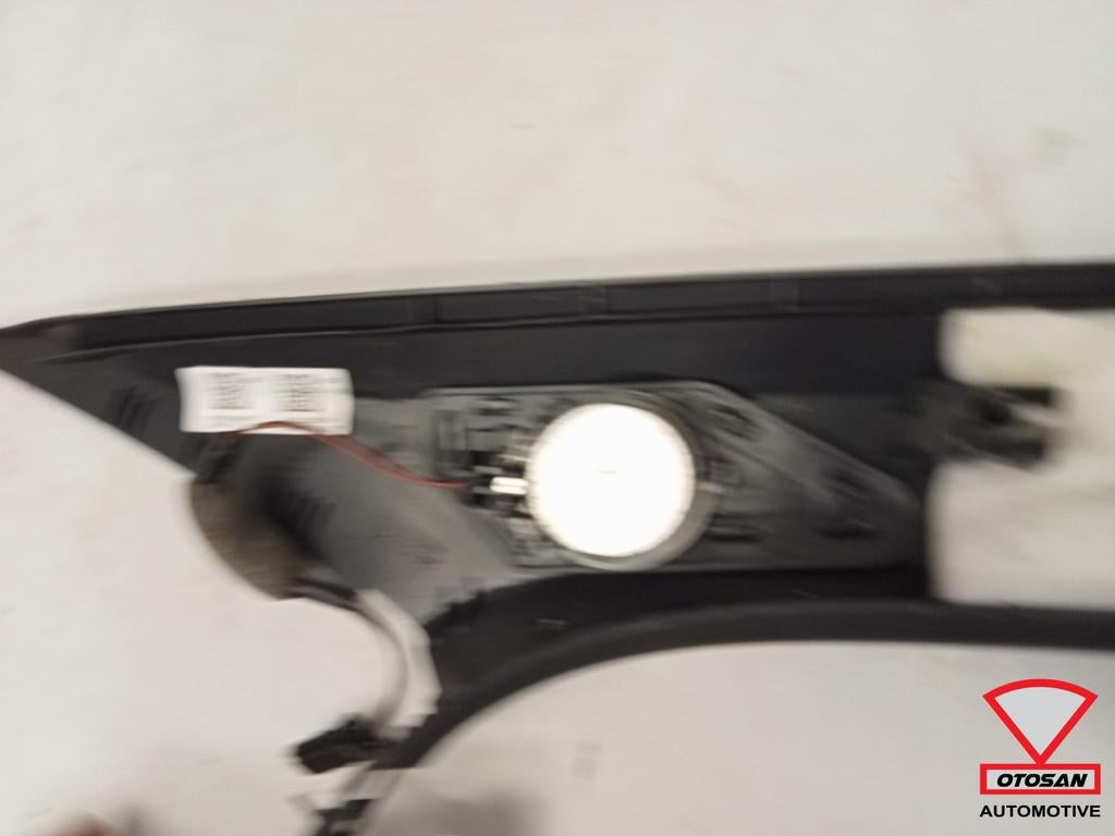 VW Polo 2G A Stijl Bekleding Zwart Hemel Links 2G0867233D, Gebruikt, Volkswagen, Volkswagen AG, Berliner Ring 2
38440  Wolfsburg, DE