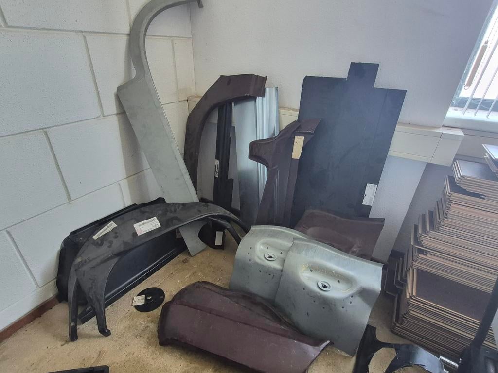 Diverse overzetdelen Opel en andere, Auto-onderdelen, Carrosserie en Plaatwerk, Ophalen, Gebruikt, Spatbord, Universele onderdelen