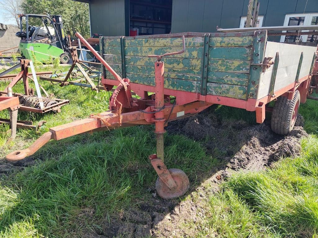 Mest strooier, Ophalen, Mest