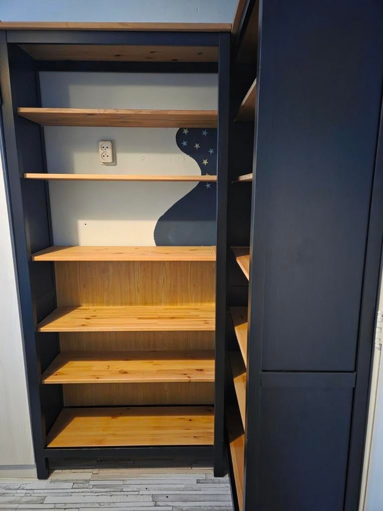 Twee Hemnes boekenkasten van ikea, Ophalen, 50 tot 100 cm, Zo goed als nieuw, 150 tot 200 cm