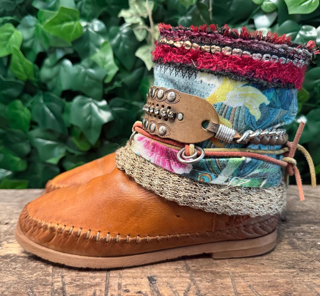 Bijna Nieuwe ibiza festival laarsjes Karma of Charme maat 38, Karma of charme, Bruin, Lage of Enkellaarzen, Ophalen of Verzenden