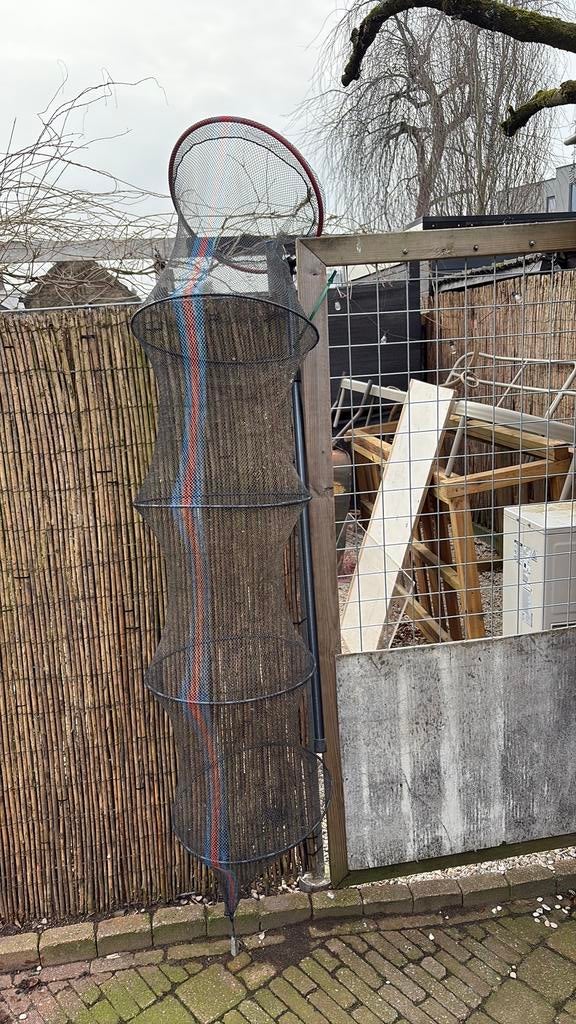 Te koop drie schepnetten en een leefnet., Ophalen of Verzenden, Zo goed als nieuw, Net of Fuik