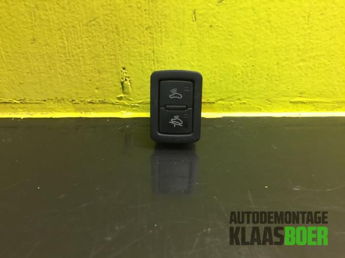 Paniekverlichtings Schakelaar van een Audi A6, Auto-onderdelen, Dashboard en Schakelaars, Audi, Gebruikt, 6 maanden garantie, 12 maanden garantie