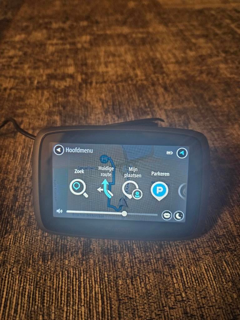 TomTom Go 400 navigatiesysteem - Europa kaart, Ophalen of Verzenden, Zo goed als nieuw
