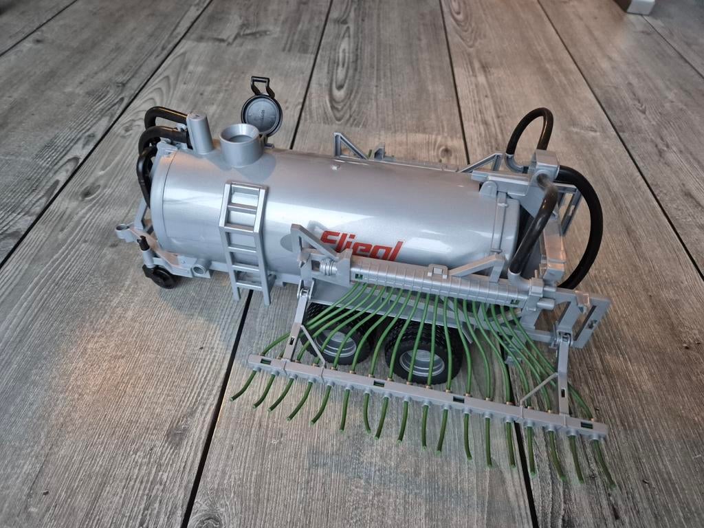 Bruder Fliegl 2020 giertank, Ophalen of Verzenden, Zo goed als nieuw, Kweeklamp