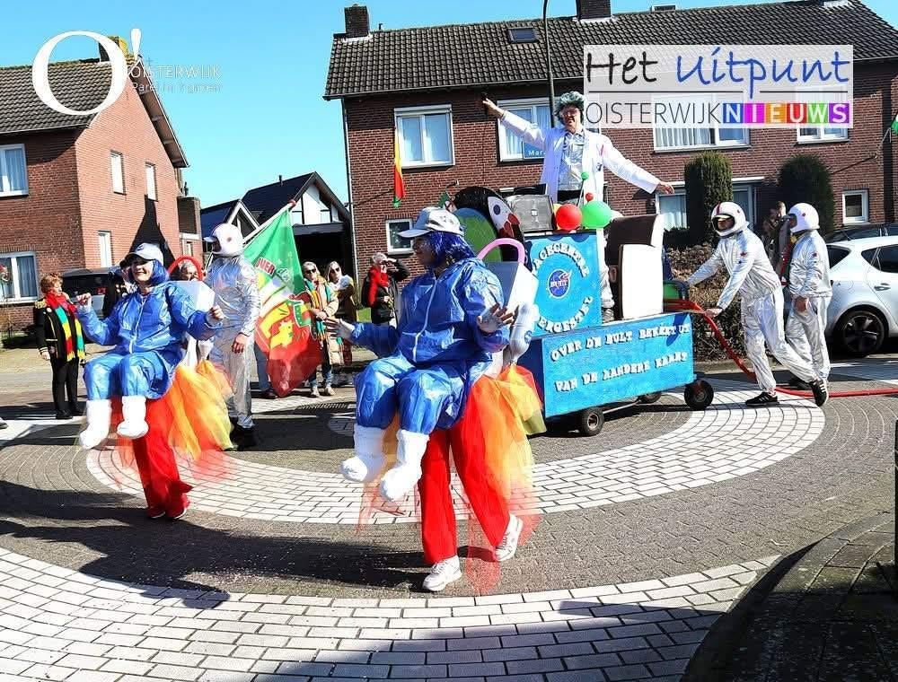 Rugraketten, benen met overall, vuurrokken, space-helmen., Kleding | Dames, Carnavalskleding en Feestkleding, Ophalen, Zo goed als nieuw