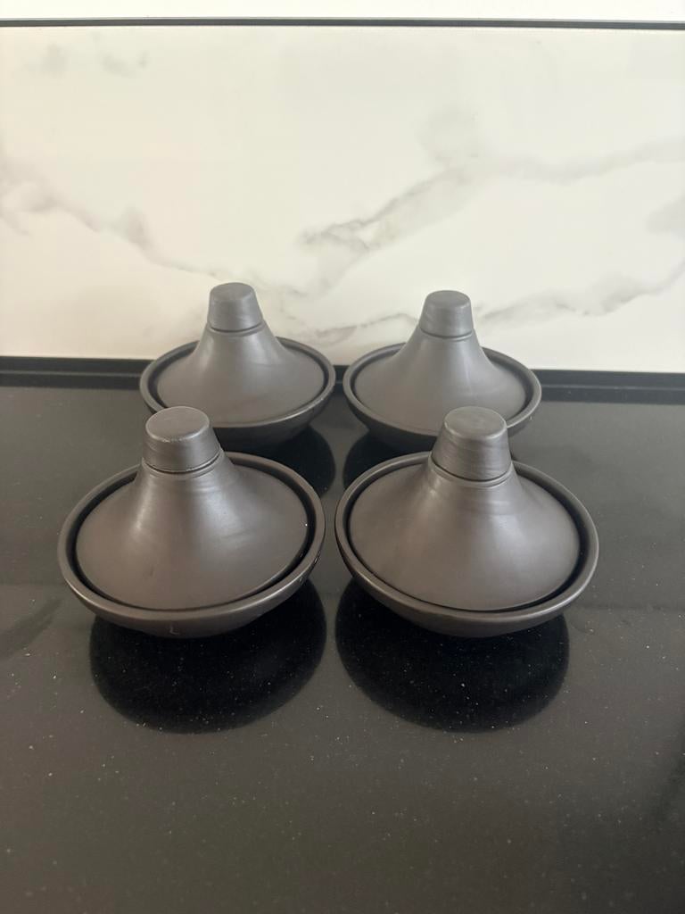 4 Mini Zwarte Tajines, Ophalen of Verzenden, Gebruikt, Overige materialen, Overige typen