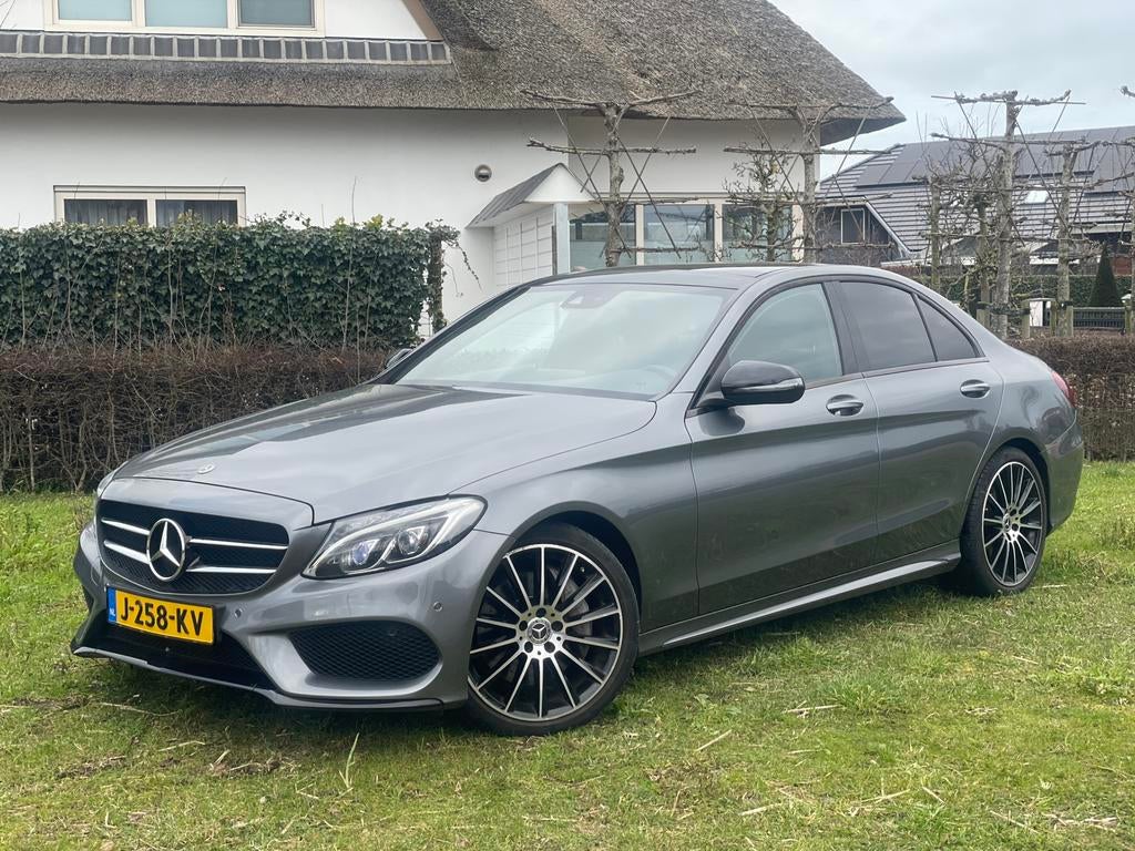 Mercedes-Benz C-Klasse C250 211pk 9G-TRONIC 2017 Grijs Pano, Auto's, Automaat, 1800 kg, Zwart, 4 cilinders