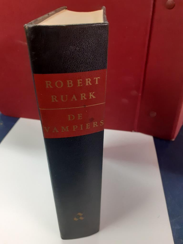 Robert Ruark / de vampiers, Ophalen, Gelezen