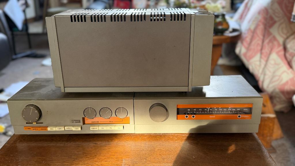 Quad 303 Amplifier + Quad FM3 Tuner + Qaud 33, Audio, Tv en Foto, Versterkers en Receivers, 120 watt of meer, Ophalen, Overige merken