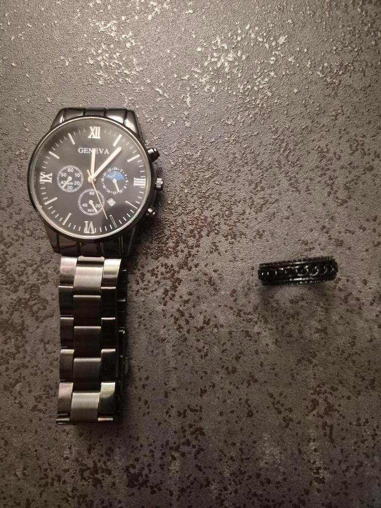 Geneva horloge en een ring, Sieraden, Tassen en Uiterlijk, Horloges | Heren, Overige merken, Staal, Staal, Polshorloge