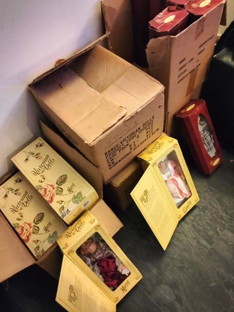 Oude serie poppen, Verzamelen, Poppen, Ophalen of Verzenden