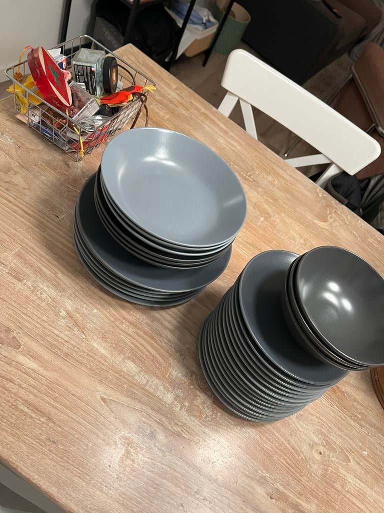 IKEA FÄRGKLAR borden- en kommenset, Ophalen, Gebruikt, Keramiek, Bord(en)