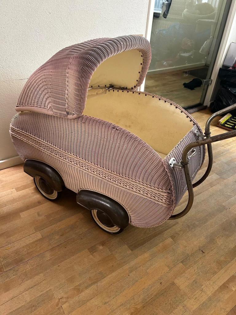 Vintage kinderwagen uit 1930, Antiek en Kunst, Ophalen