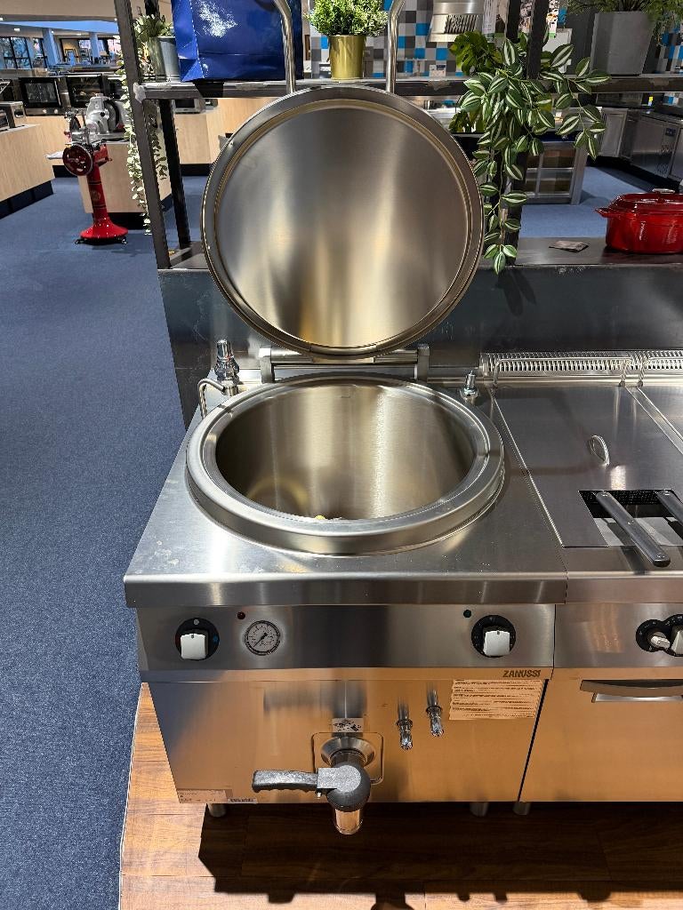 Zanussi Kookketel elektrisch (SHOWROOMMODEL), Ophalen of Verzenden, Nieuw zonder verpakking, Fornuis, Frituur en Grillen