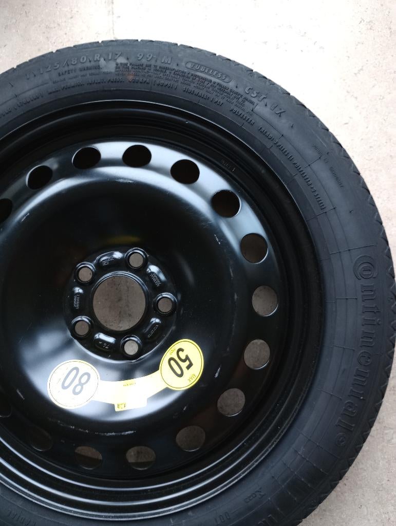 Volvo V60 reservewiel en krik, Ophalen, Zo goed als nieuw, Manueel, Schaarkrik