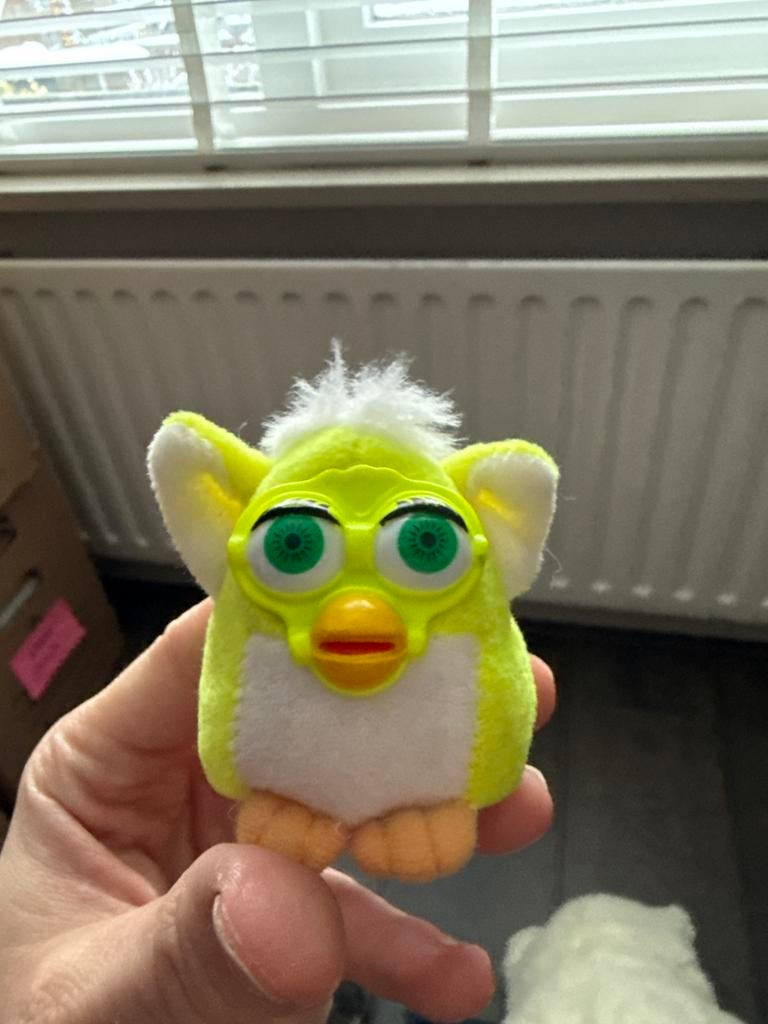 Schattige Furby Sleutelhanger - Geel, Ophalen of Verzenden, Zo goed als nieuw, Overige typen