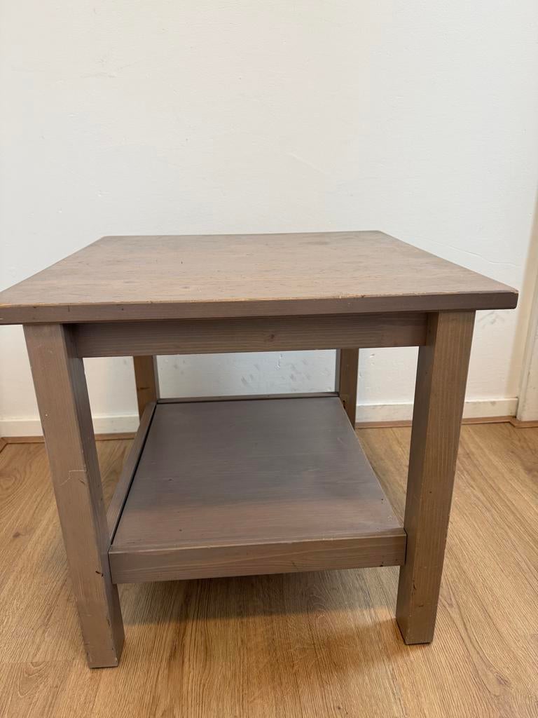 Leuk salon tafeltje, Huis en Inrichting, Tafels | Salontafels, Gebruikt, 50 tot 75 cm, Vierkant, Overige houtsoorten