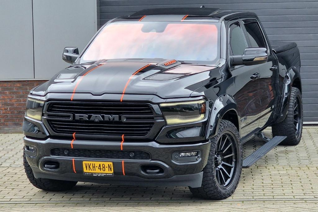Ik zoek een Dodge RAM 1500 4x4 Lpg vanaf 2014 - 2024 inkoop, Auto's, Dodge, Automaat, Zwart, Zwart, Bedrijf