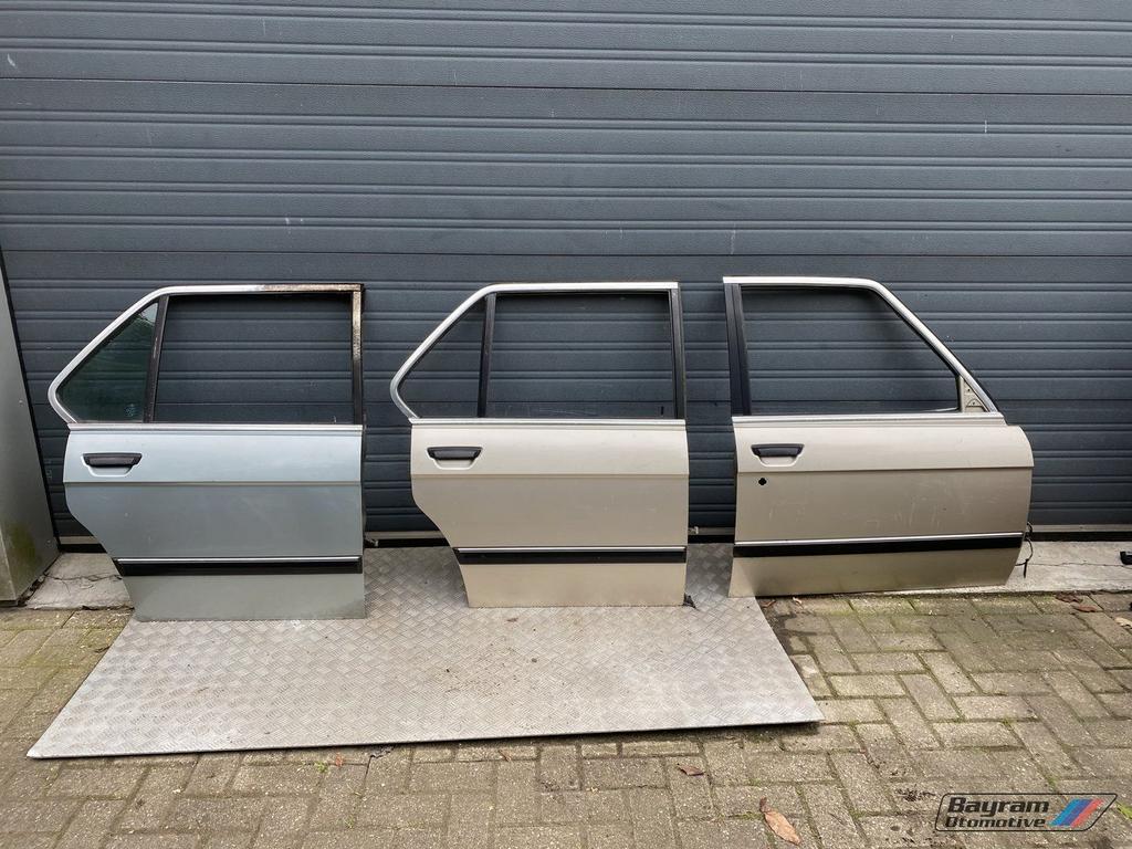 Bmw E28 deur portier rechts voor achter 5-serie voorportier, Ophalen of Verzenden, Gebruikt, BMW, Deur