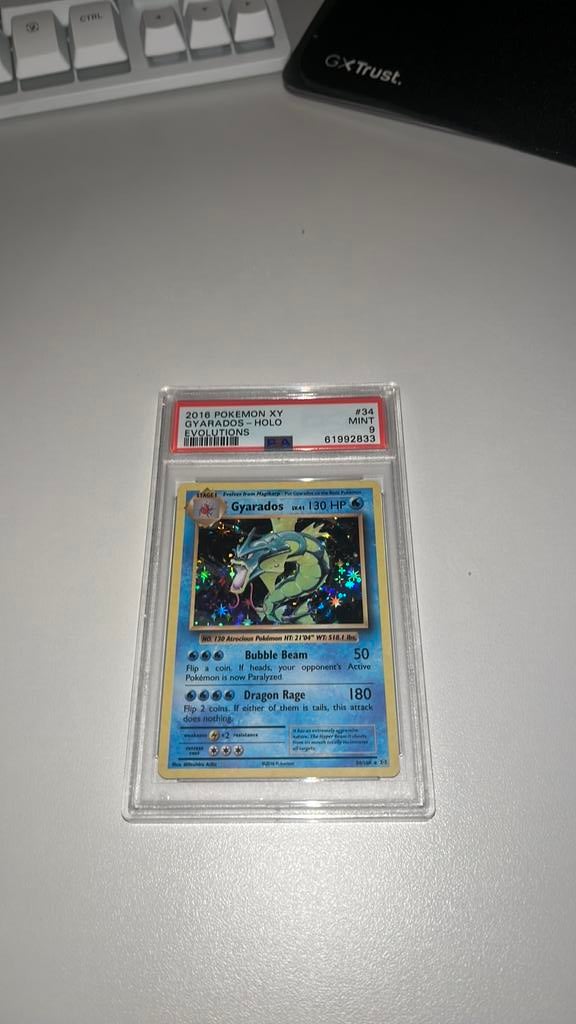 Gyarados PSA 9 Evolutions, Ophalen of Verzenden, Zo goed als nieuw