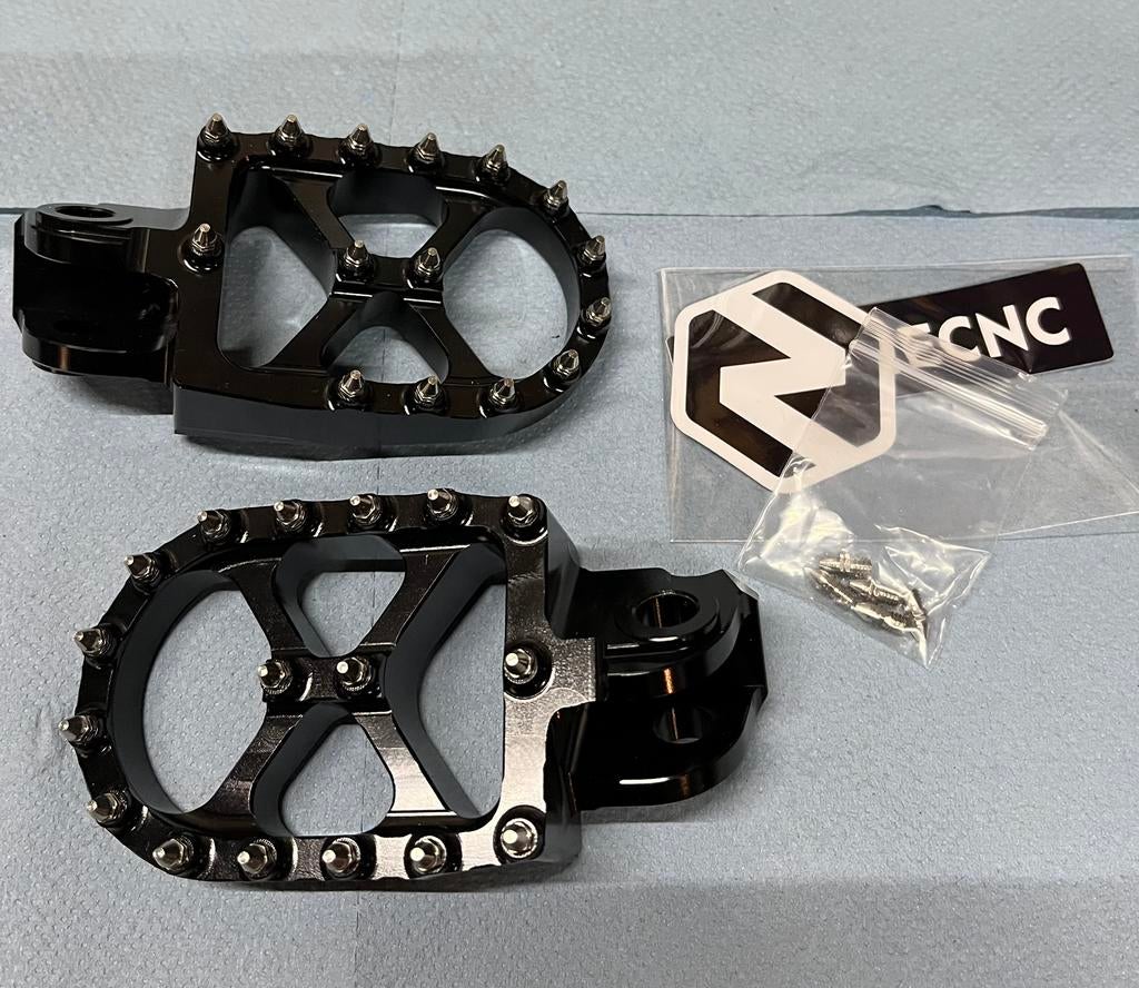 Voetsteunen/Voetsteppen KTM/Husqvarna/Beta zwart nieuw!, Ophalen of Verzenden, Nieuw