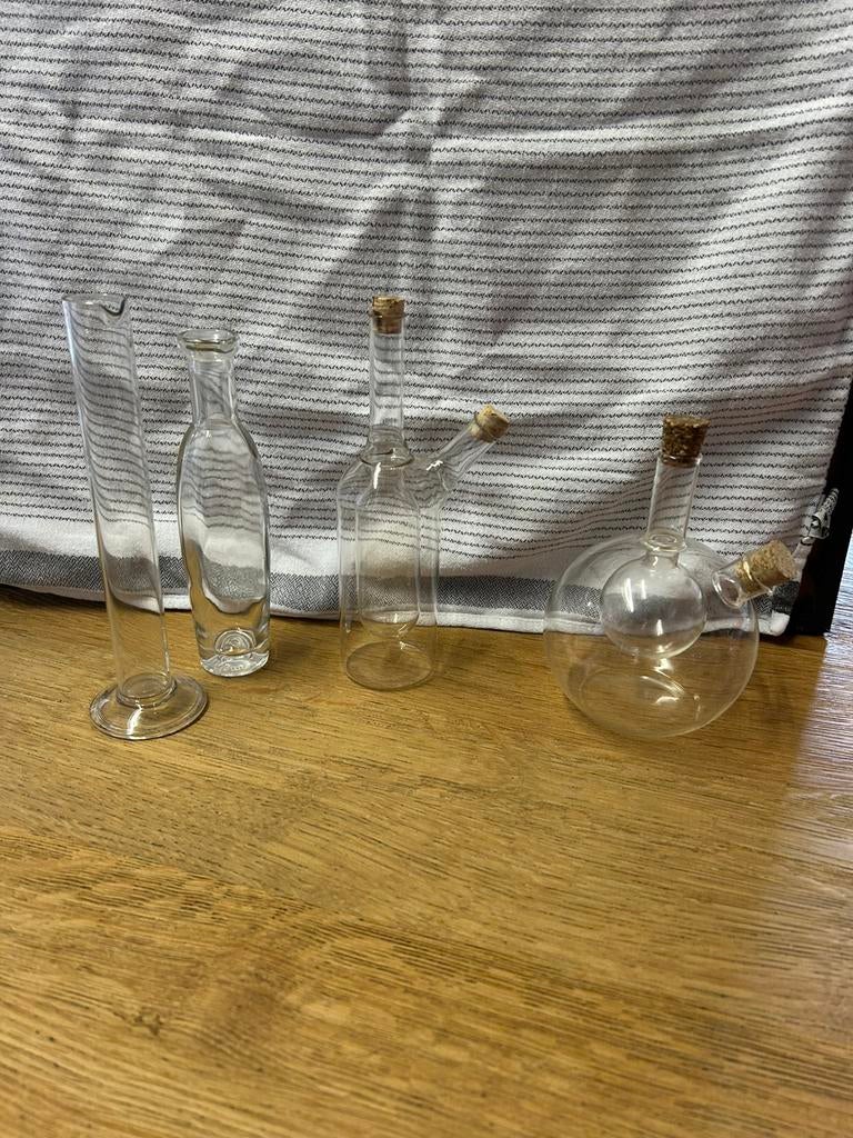 4 glazen flesjes, Verzamelen, Ophalen, Zo goed als nieuw, Overige typen