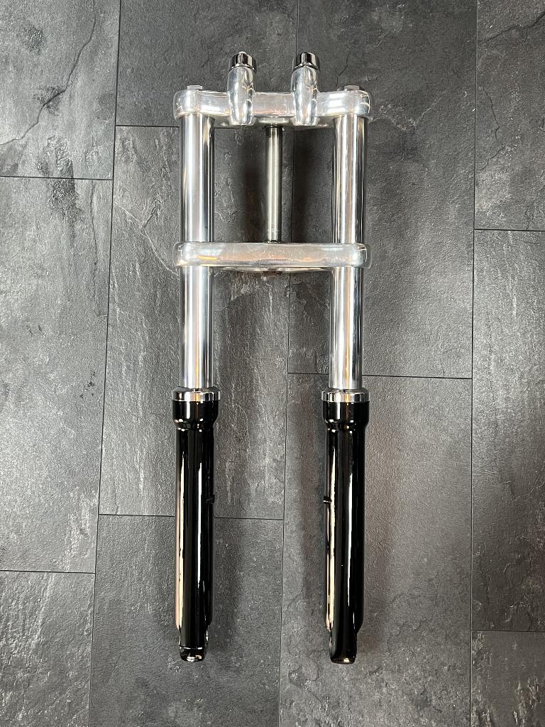 49mm voorvork Harley Davidson Dyna 06-17, Motoren, Onderdelen | Harley-Davidson, Ophalen of Verzenden, Gebruikt