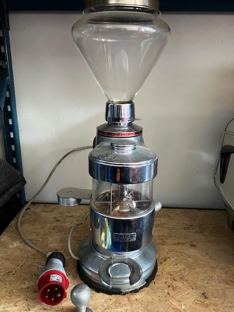 vintage koffiemolen, Antiek en Kunst, Ophalen