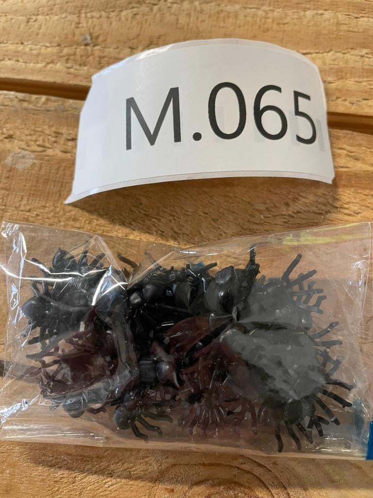 Zakje plastic spinnetjes klein formaat, Zo goed als nieuw, Nijverheidsweg-Noord 77, 3812PK  Amersfoort, Feestartikel, Bestellingen@happyhappenings.nl