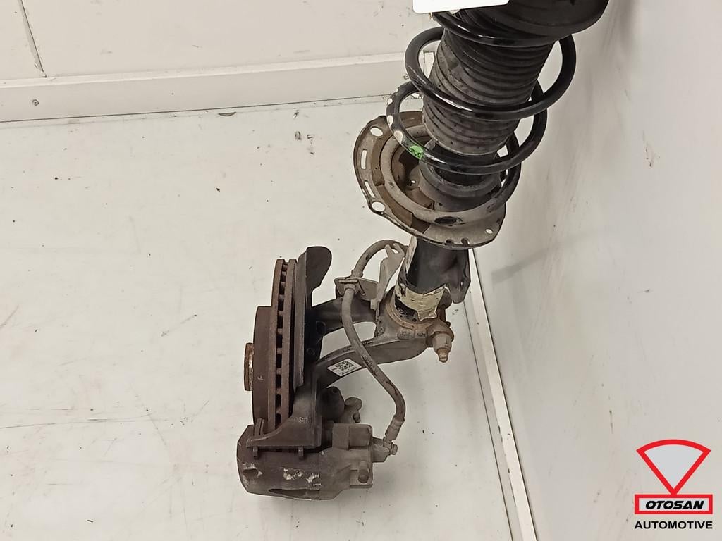 VW Polo 2G Seat Veerpoot Compleet Rechts Voor 2Q0413031BT, Gebruikt, Volkswagen, Volkswagen AG, Berliner Ring 2
38440  Wolfsburg, DE