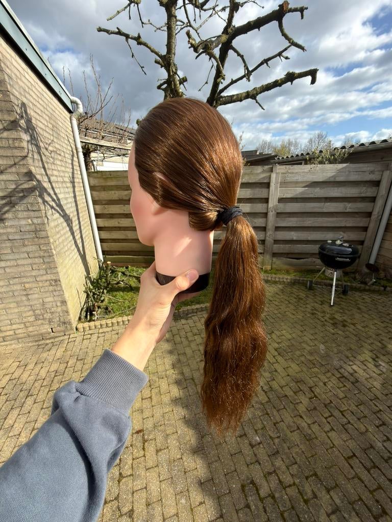 Kappershoofd lang bruin haar, Sieraden, Tassen en Uiterlijk, Uiterlijk | Haarverzorging, Ophalen, Gebruikt, Overige typen