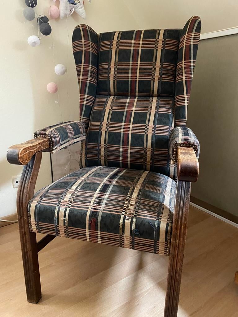 Oude gerestaureerde fauteuil te koop, Huis en Inrichting, Fauteuils, Gebruikt, Minder dan 75 cm, Ophalen of Verzenden, Stof