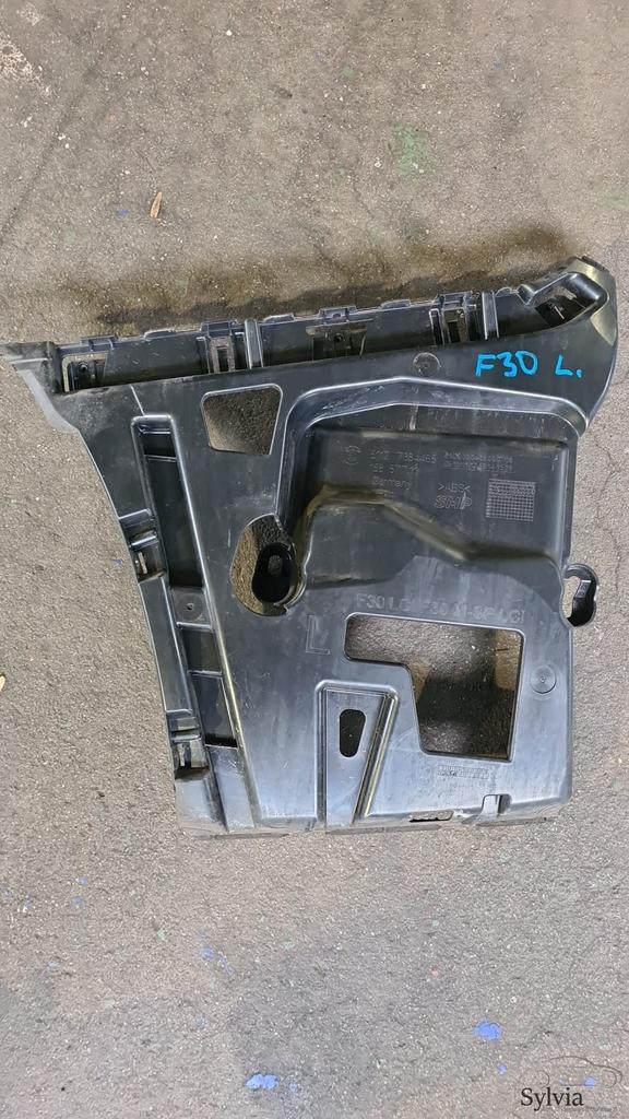 Achterbumper montageplaat links BMW 3 serie F30 LCi 51127384, Gebruikt, -, -, Ophalen of Verzenden