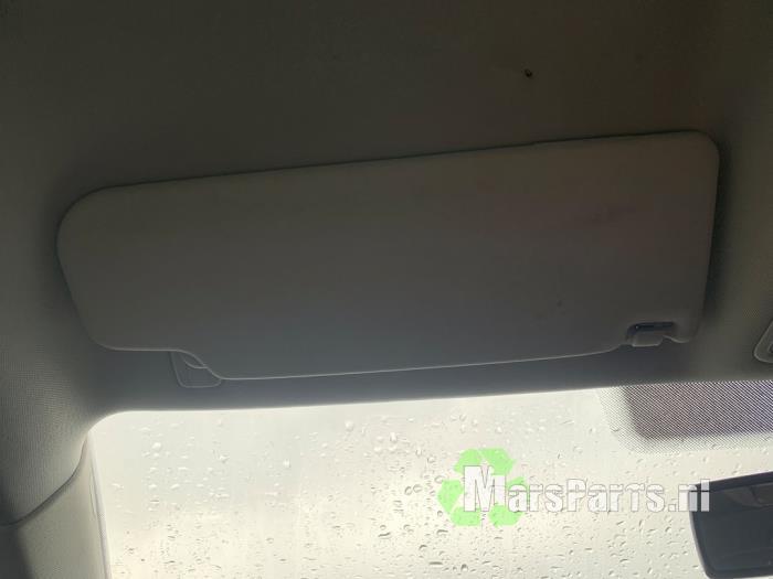 Zonneklep van een Volkswagen Golf, Gebruikt, -, Volkswagen, -