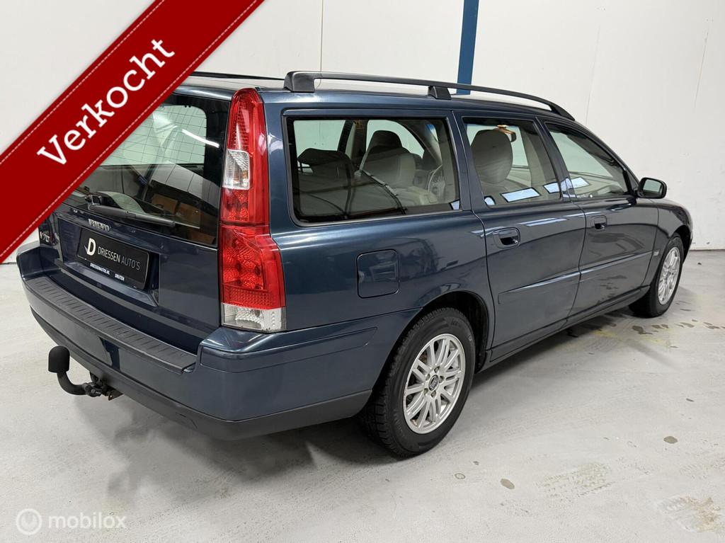 Volvo V70 2.4 Kinetic AUTOMAAT / YOUNGTIMER, Blauw, 2435 cc, 5 cilinders, 5 stoelen