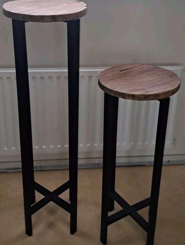 2 hoge tafeltjes, Ophalen of Verzenden, Zo goed als nieuw