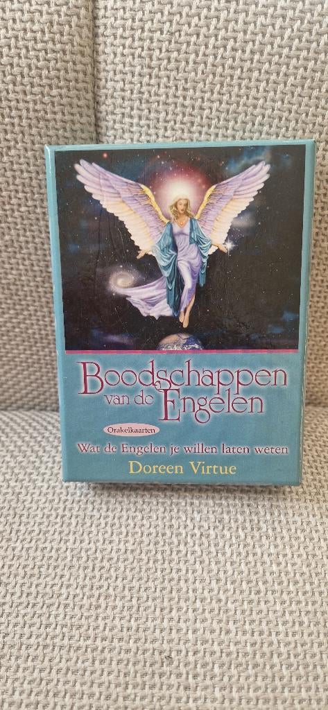 Doreen Virtue: boodschappen van de engelen, Boeken, Esoterie en Spiritualiteit, Ophalen, Zo goed als nieuw, Tarot of Kaarten leggen