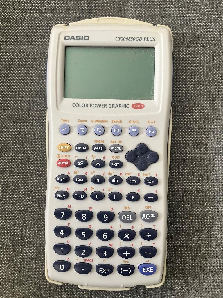 grafische rekenmachine CFX-9850GB PLUS, Ophalen of Verzenden, Grafische rekenmachine, Zo goed als nieuw