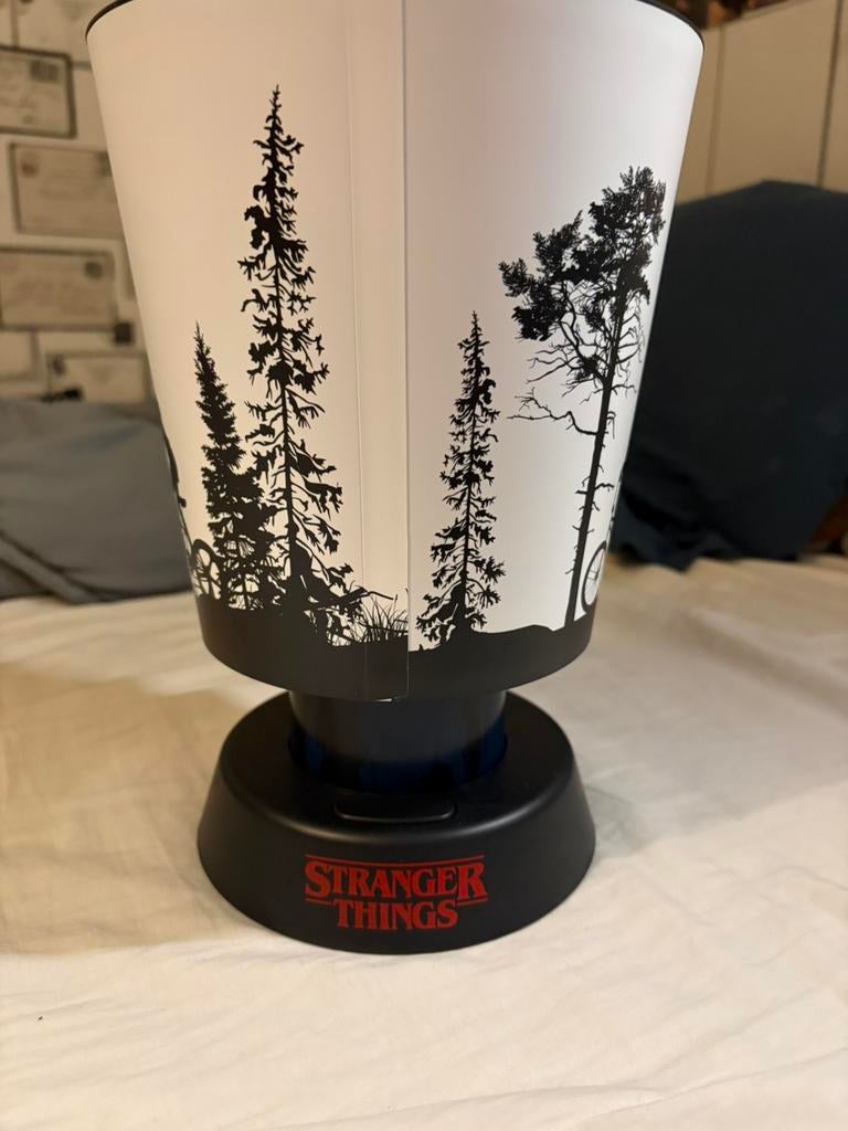 Stranger Things Color Reveal Lamp – Nieuw in doos, Ophalen, Led-lamp, Minder dan 30 watt, Nieuw