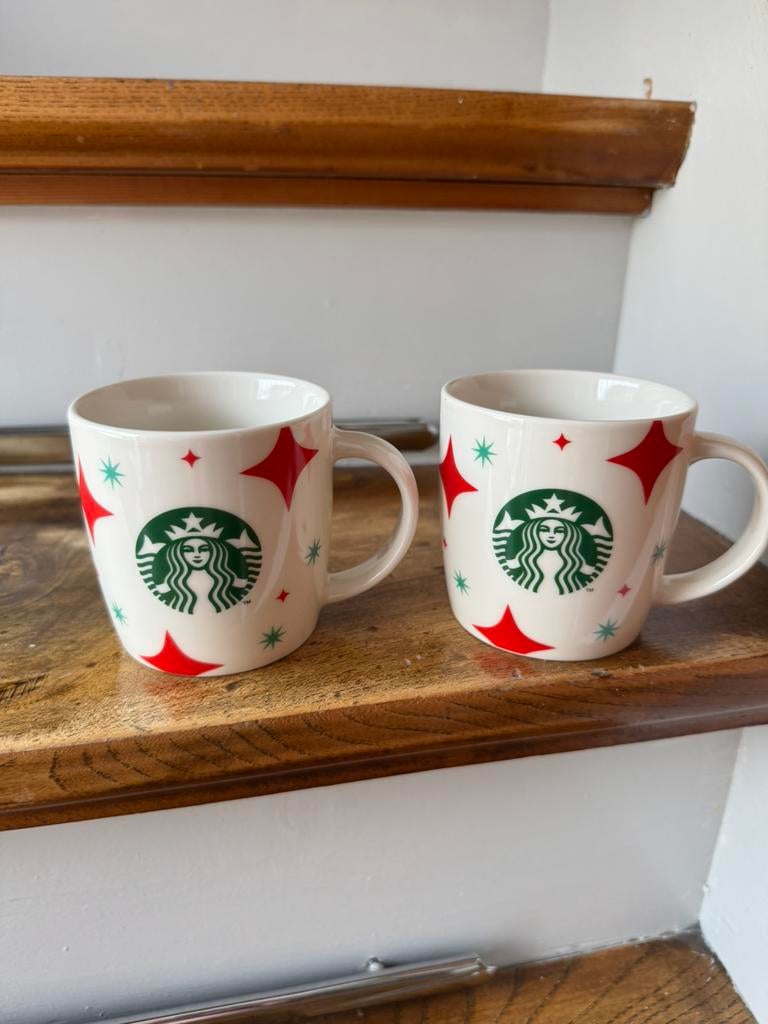 2x Starbucks mok kerst, Ophalen of Verzenden, Zo goed als nieuw, Overige stijlen, Kop(pen) en/of Schotel(s)
