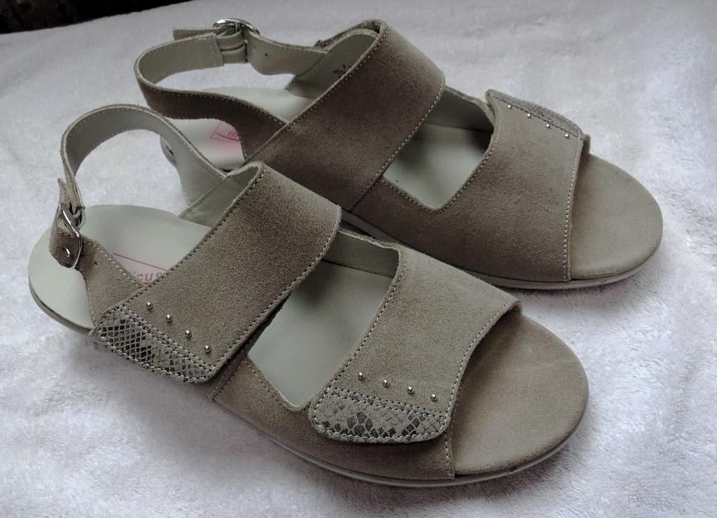 Maat 41 * Beige Medicus sandalen, Medicus, Verzenden, Beige, Sandalen of Muiltjes