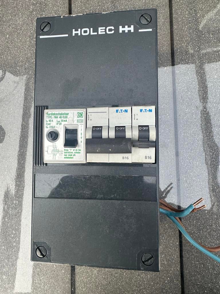 Holec HH groepenkast met aardlek en 2 groepen, Ophalen of Verzenden, Gebruikt, Overige typen